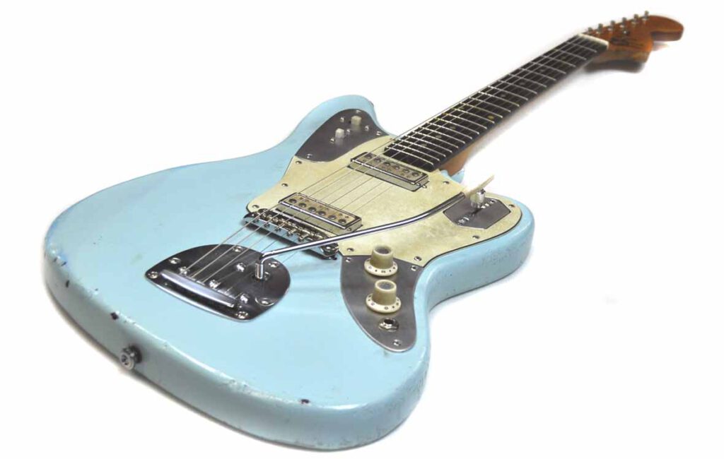 Veranda-Guitars Klira Fender Jaguar sonic blue